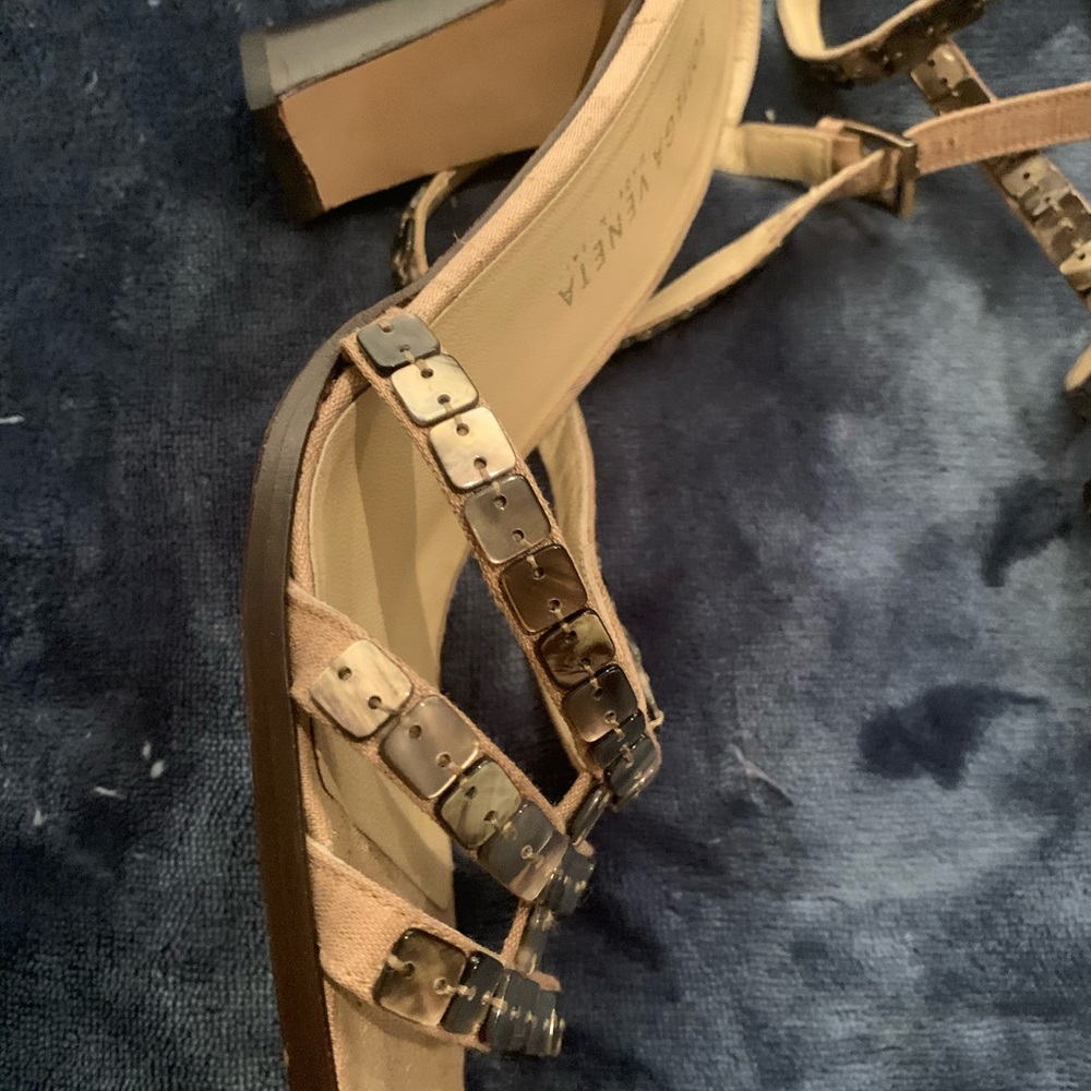 Heels - Picture 7 of 8